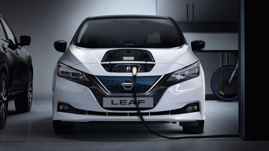 Nissan-leaf-electrico-carga-lleida